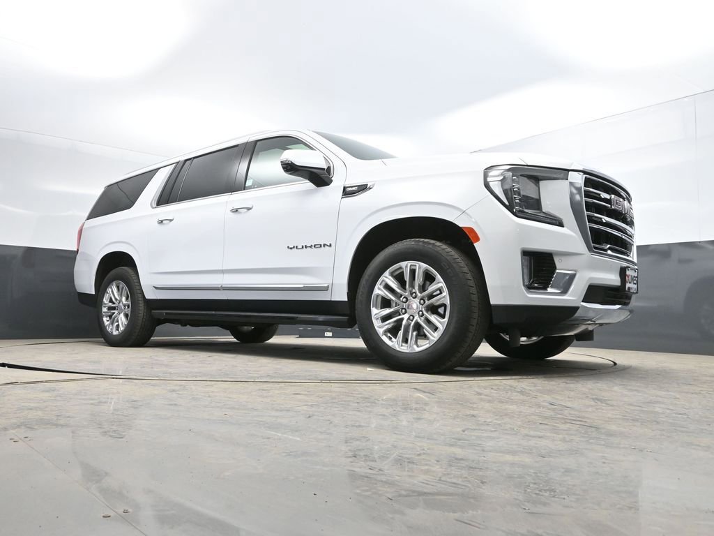 Used 2023 GMC Yukon XL SLT w/ SLT Luxury Package image 31