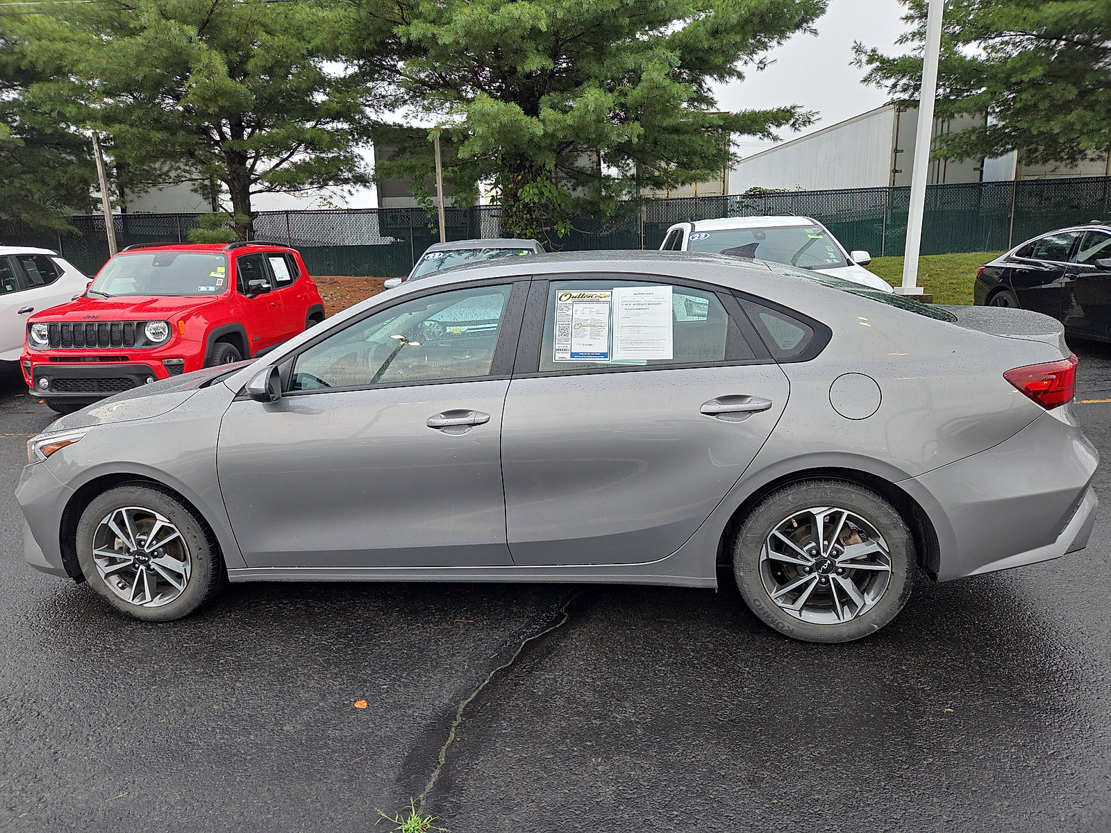 Used 2023 Kia Forte LXS FWD image 6