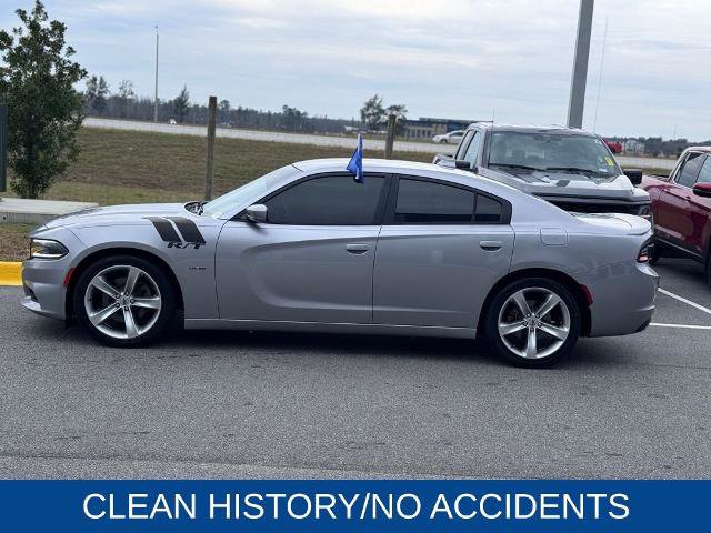 Used 2017 Dodge Charger R/T image 4