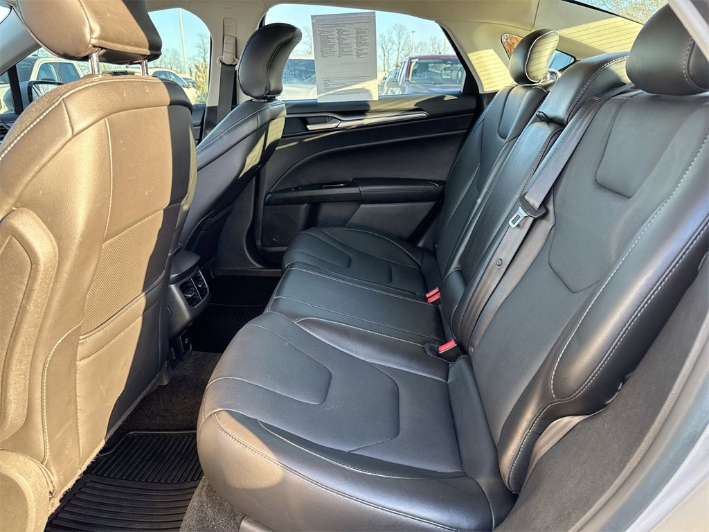 Used 2015 Ford Fusion Titanium image 24
