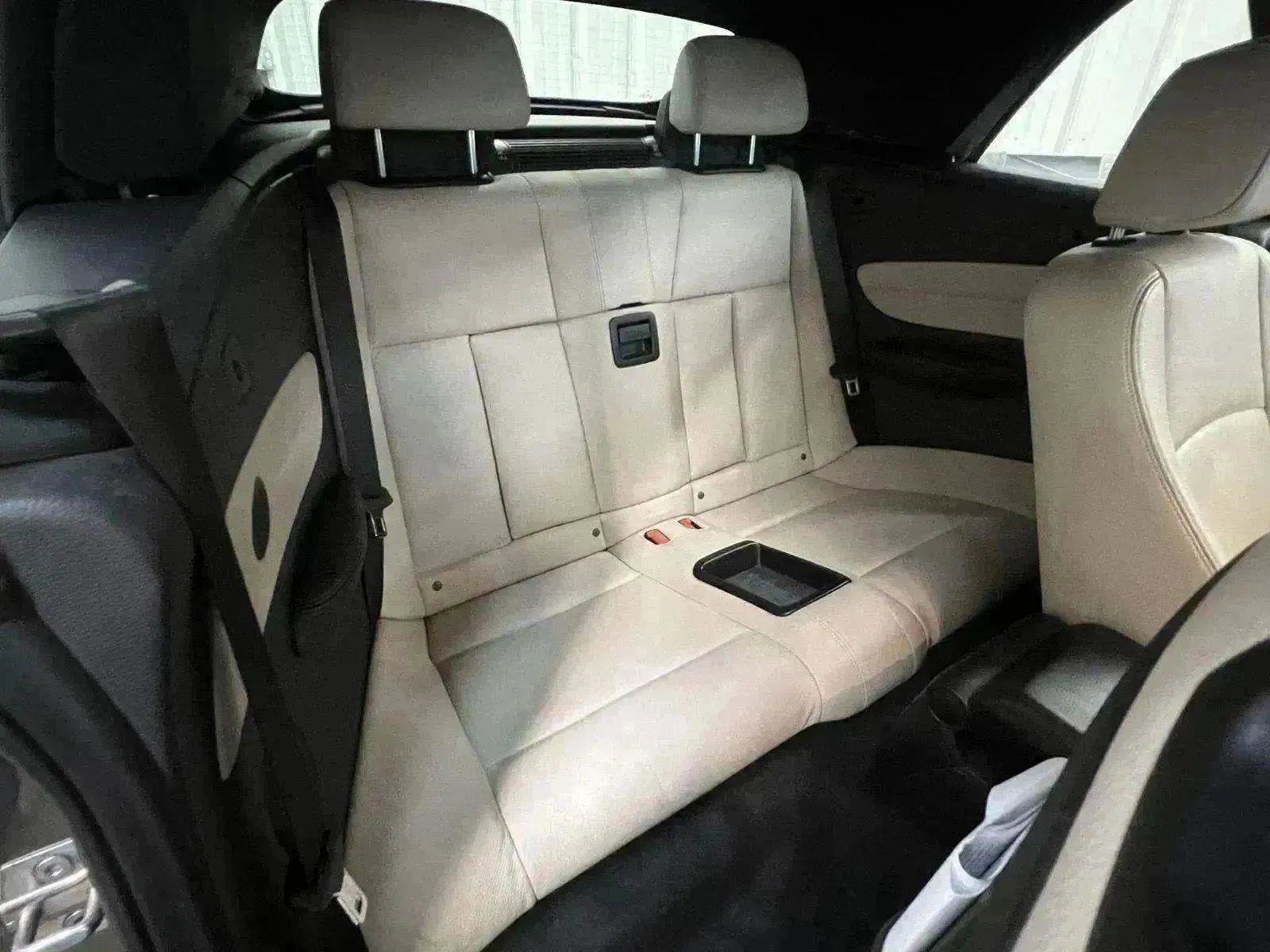 Used 2013 BMW 135i Convertible image 31