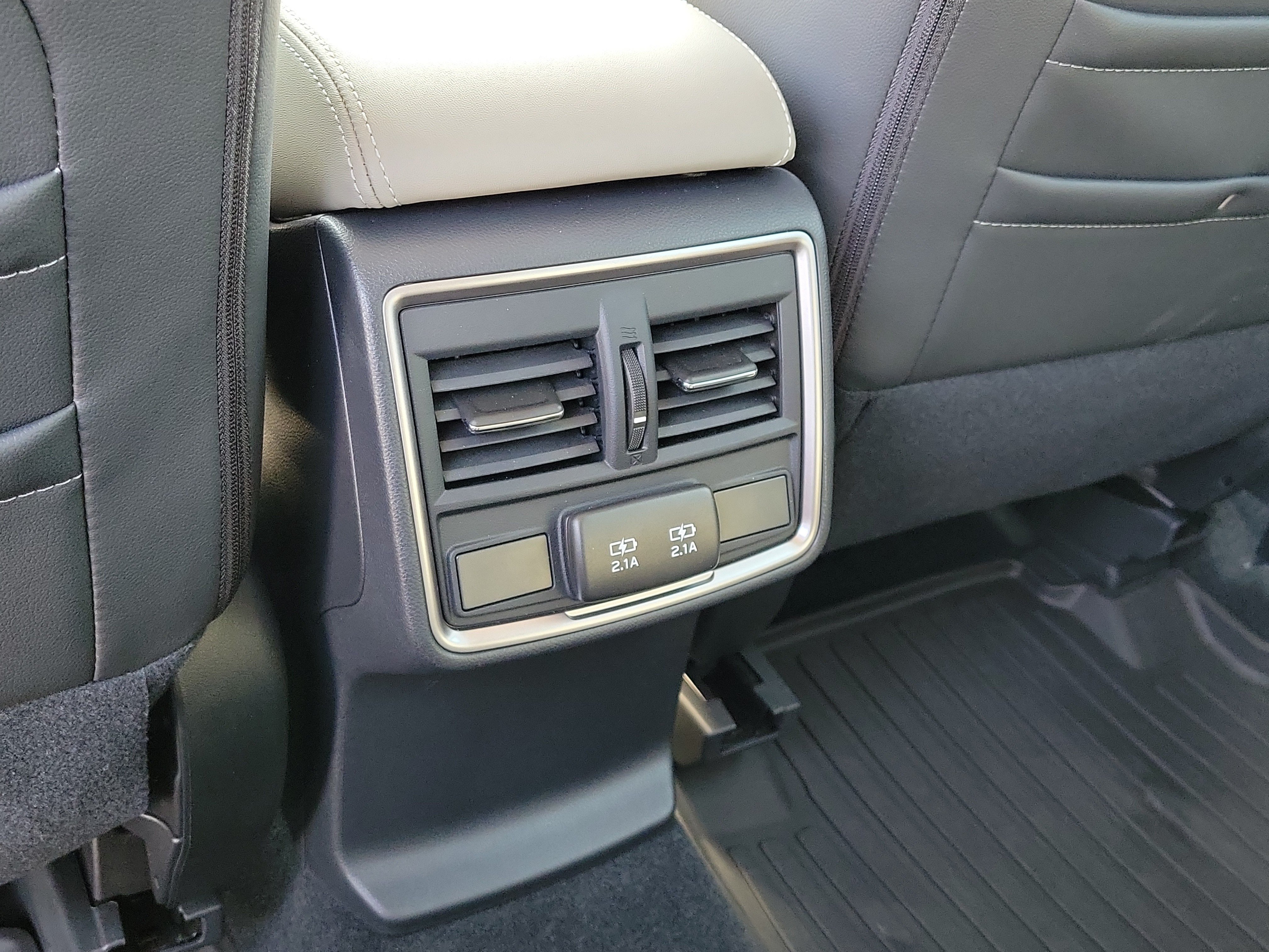 Certified 2023 Subaru Forester Limited AWD/4WD image 15
