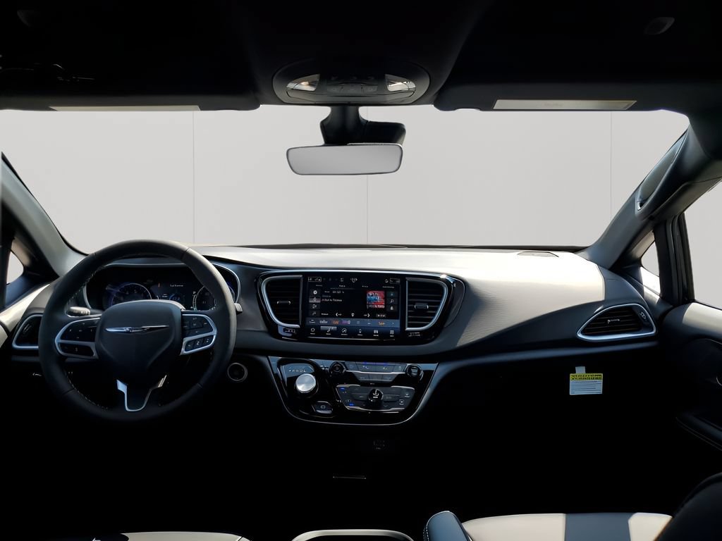 New 2026 Chrysler Voyager LX FWD image 24