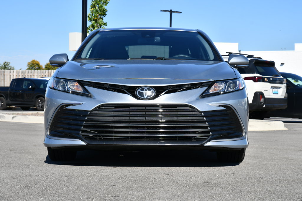 Used 2021 Toyota Camry LE w/ Convenience Package FWD image 2