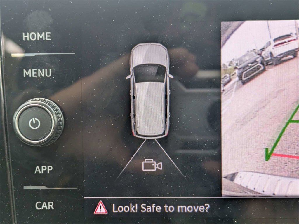 Used 2025 Volkswagen Taos S image 28