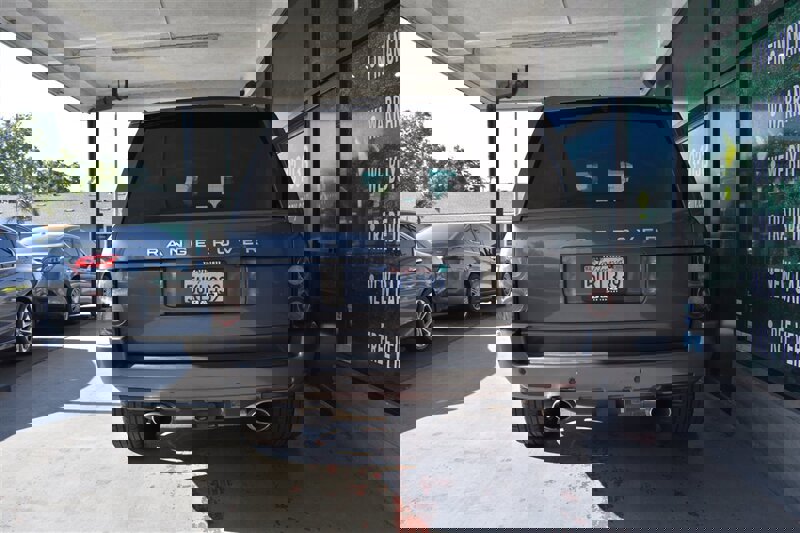 Used 2005 Land Rover Range Rover HSE image 13
