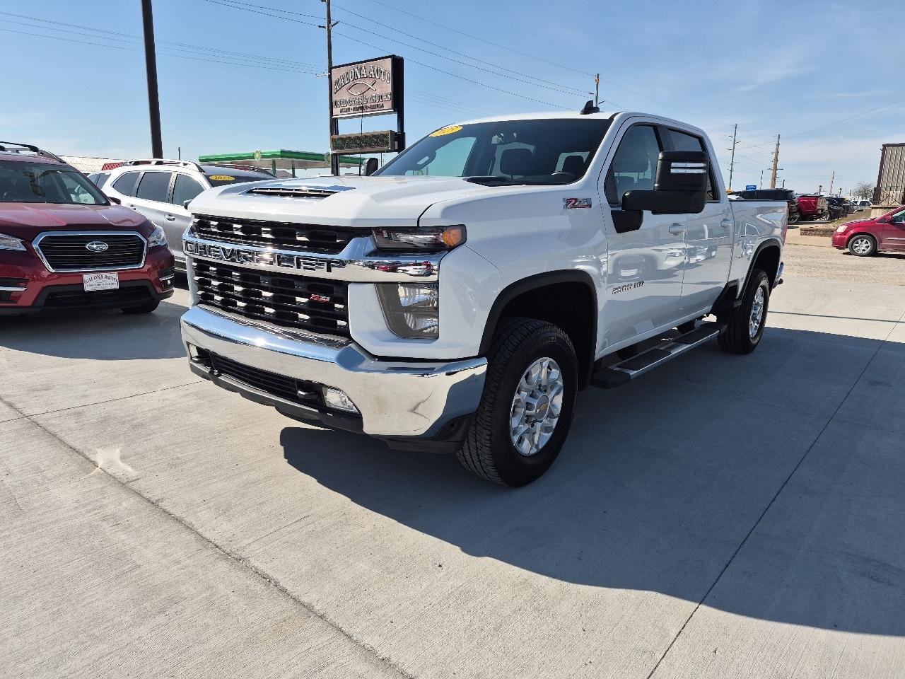 Used 2023 Chevrolet Silverado 2500 LT w/ Convenience Package AWD/4WD image 2