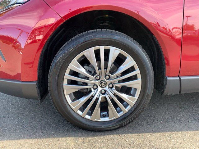 Used 2023 Toyota Venza Limited AWD/4WD image 11