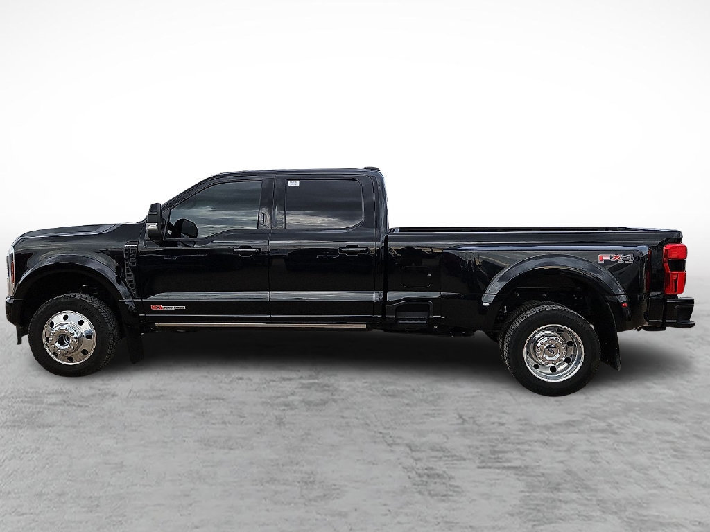 Certified 2026 Ford F450 Platinum w/ FX4 Off-Road Package AWD/4WD image 6