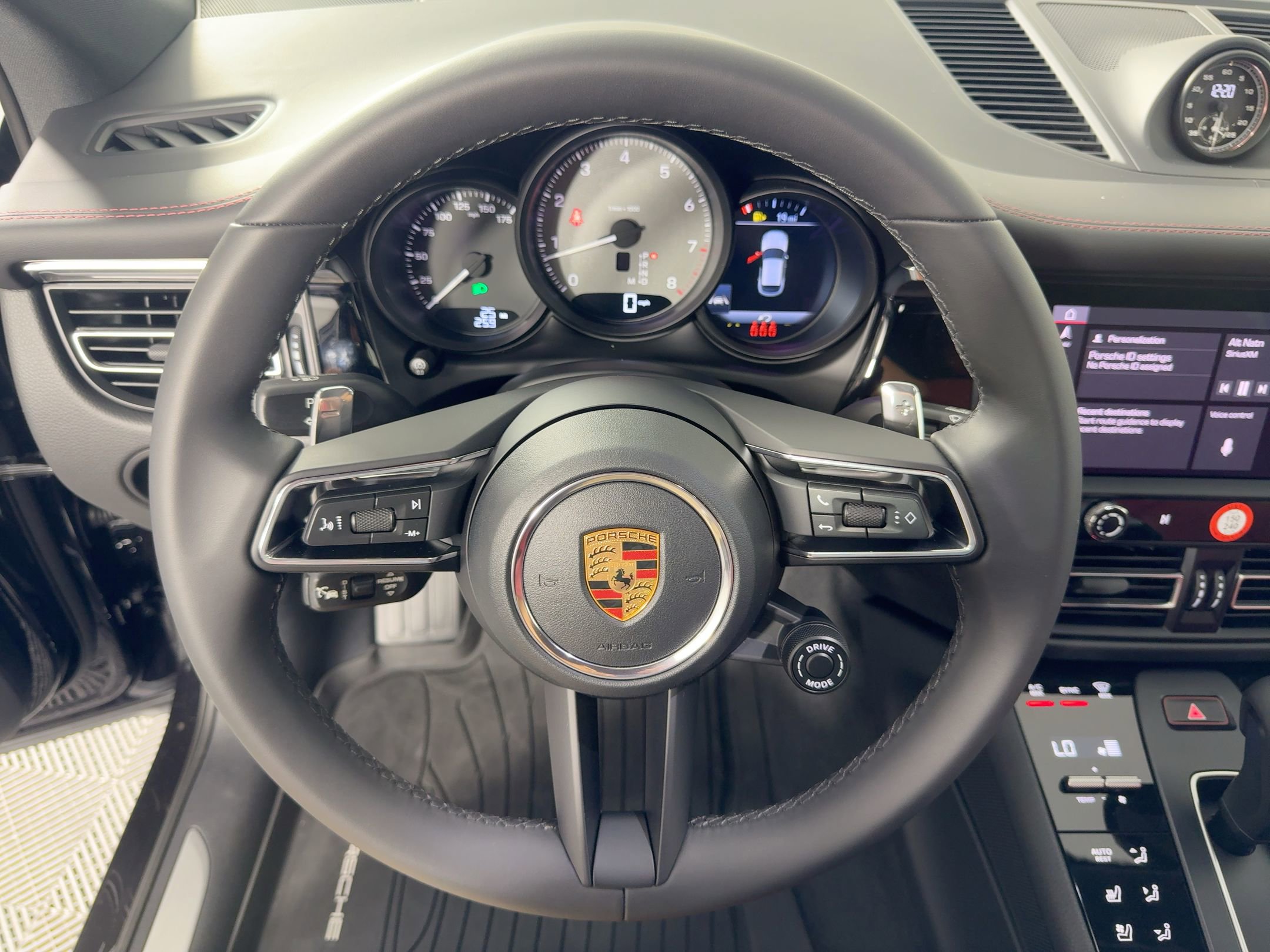 Used 2026 Porsche Macan S image 17