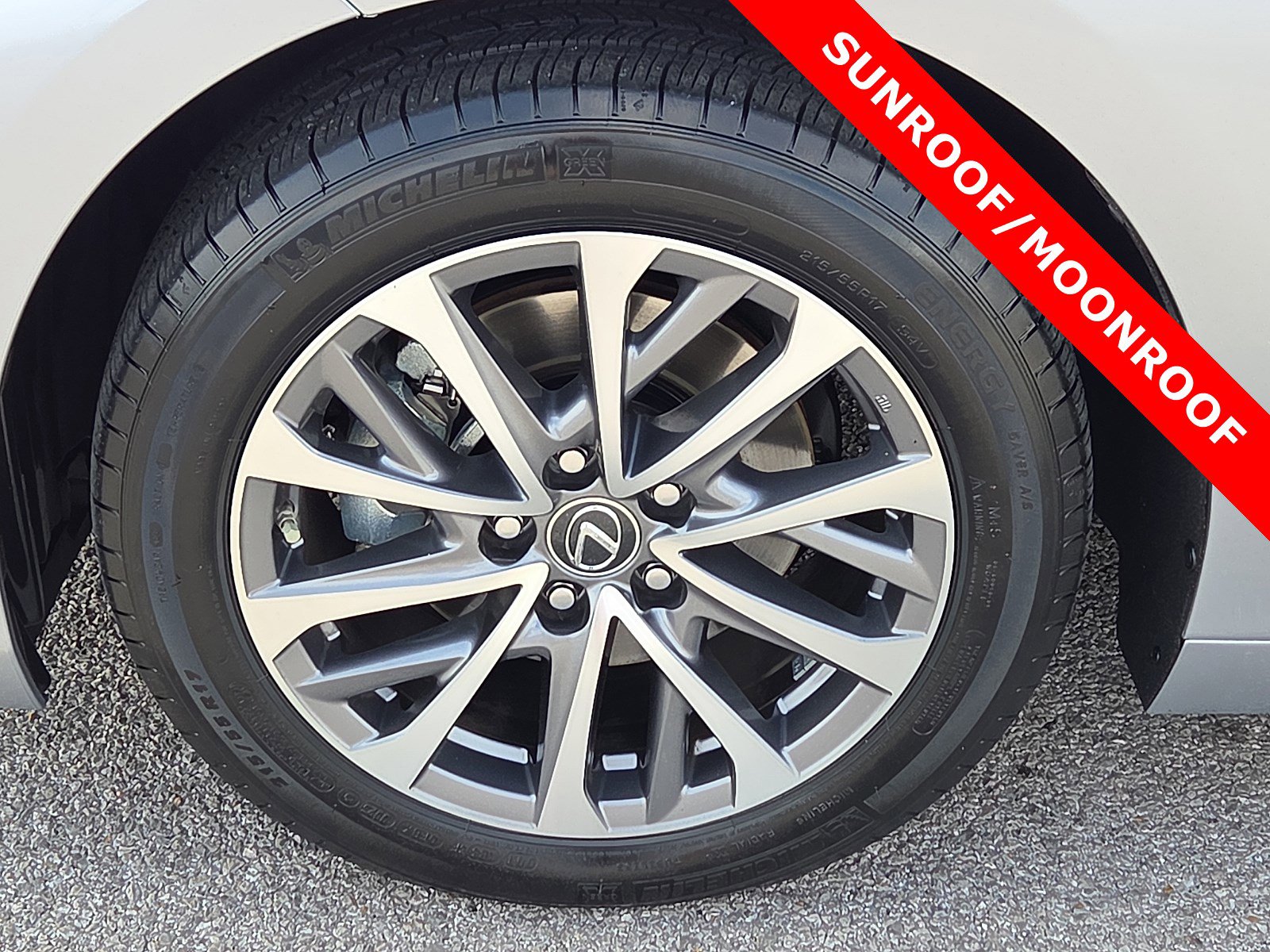 Used 2023 Lexus ES 350 image 7