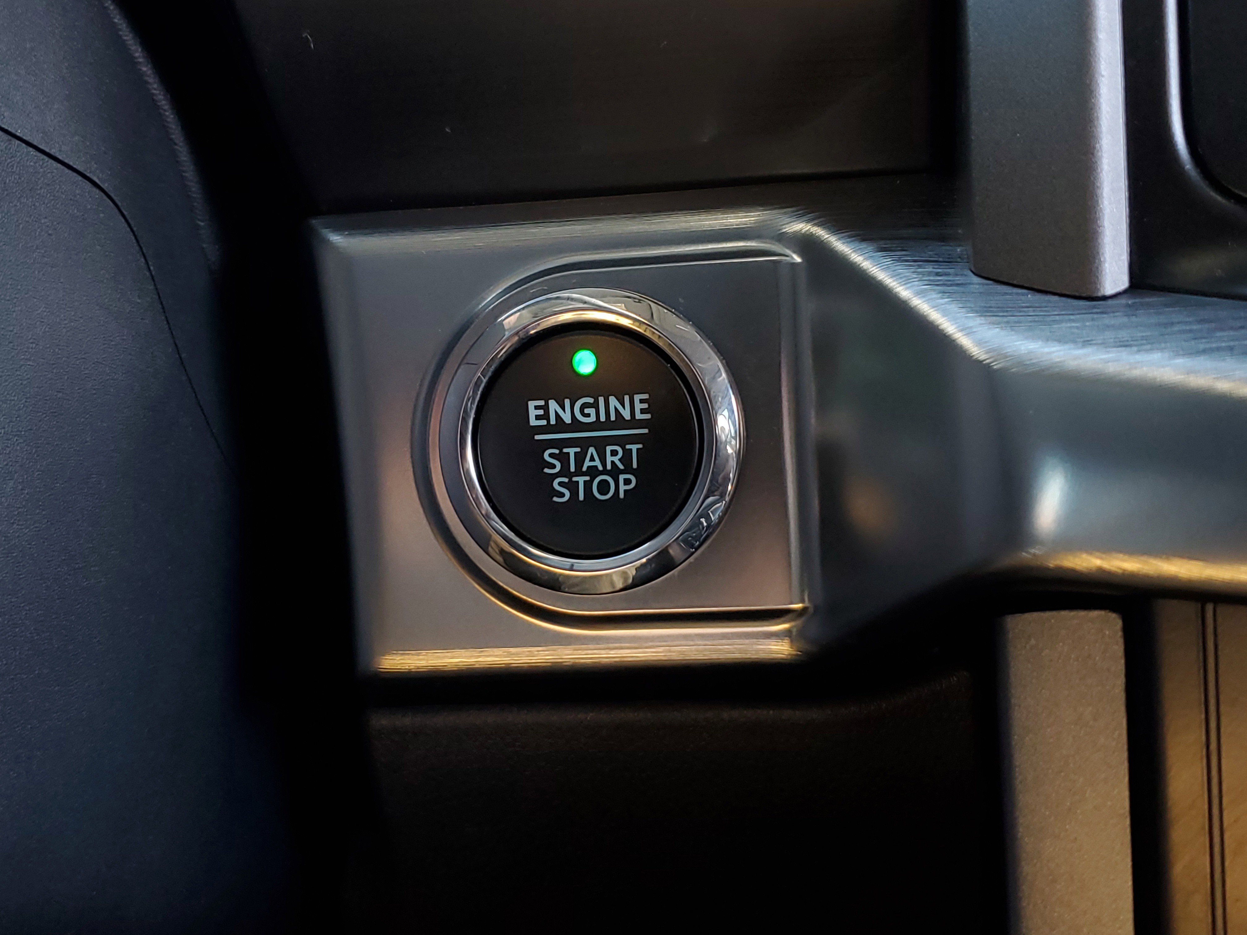 Used 2023 Ford F150 Lariat w/ FX4 Off-Road Package image 32