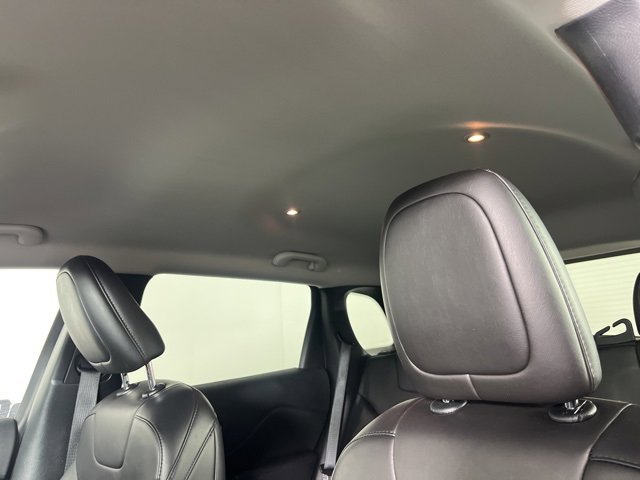 Used 2021 Jeep Cherokee Latitude Plus image 5