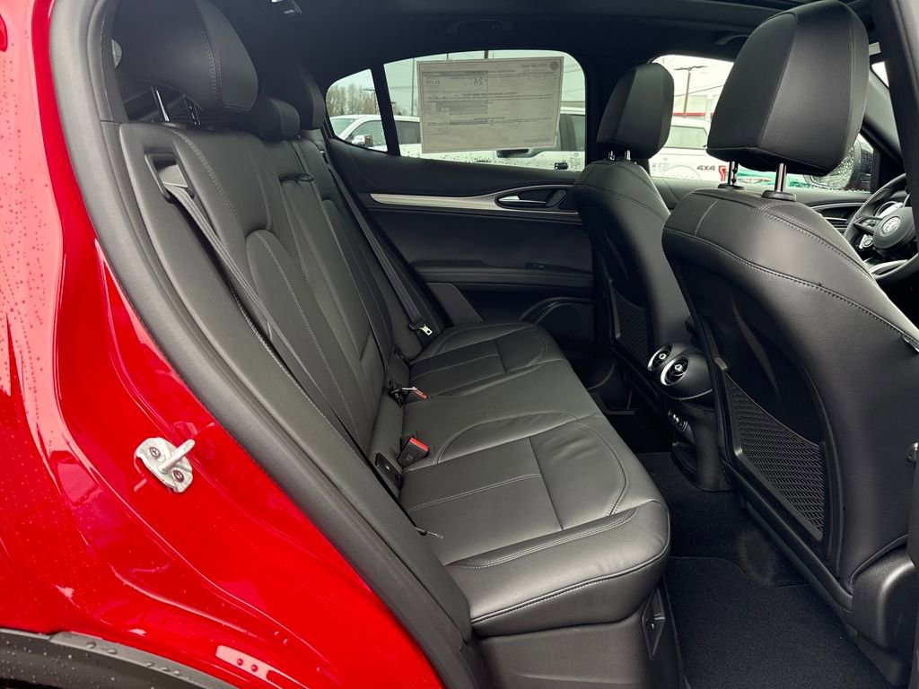 New 2025 Alfa Romeo Stelvio Sprint image 10