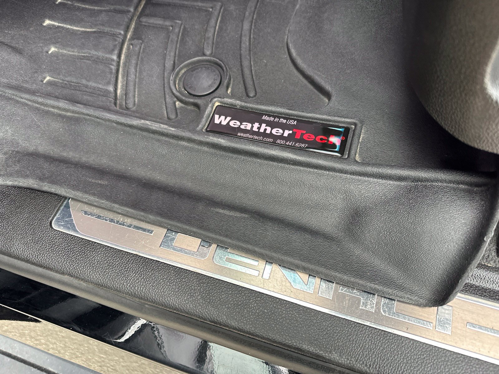 Used 2019 GMC Yukon Denali w/ Denali Ultimate Black Edition AWD/4WD image 19