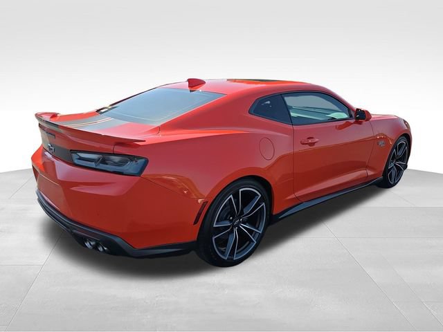 Used 2018 Chevrolet Camaro LT w/ Hot Wheels Edition RWD image 5