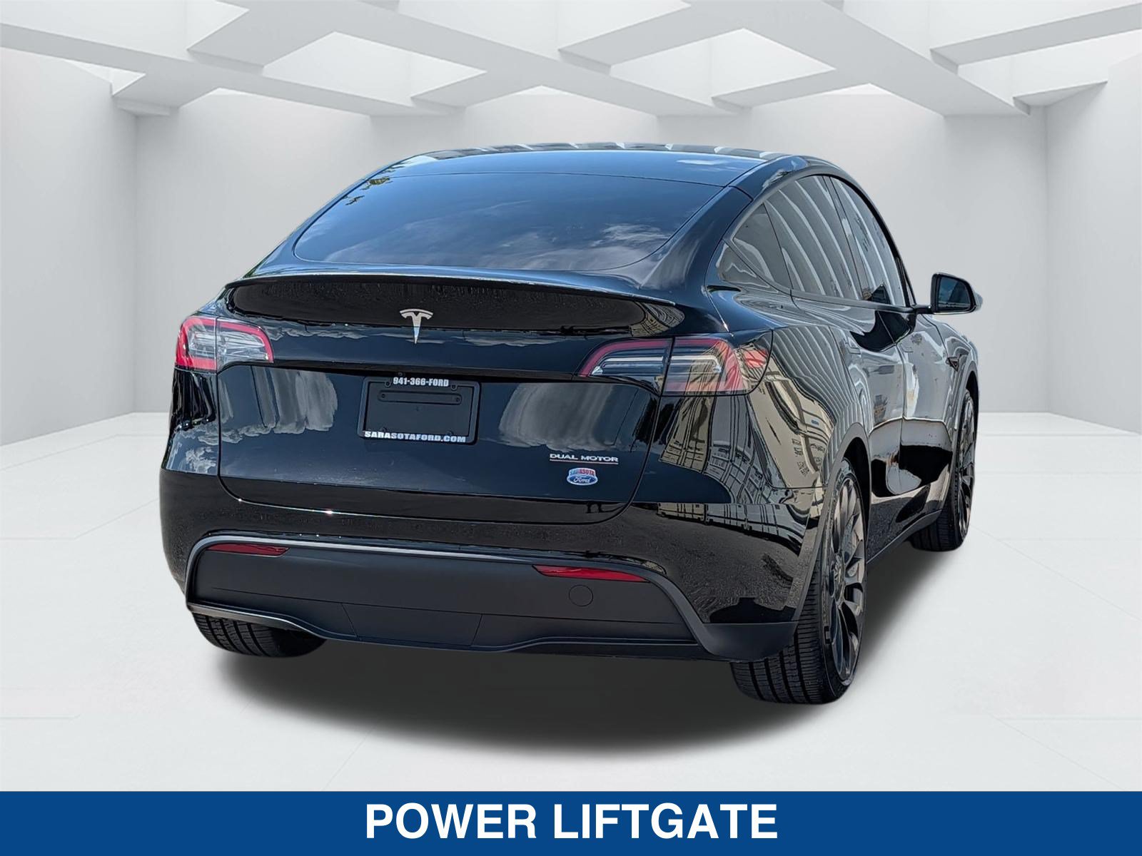 Used 2023 Tesla Model Y Performance AWD/4WD image 5