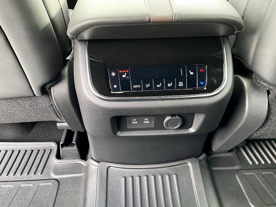 New 2026 Nissan Armada Platinum image 25