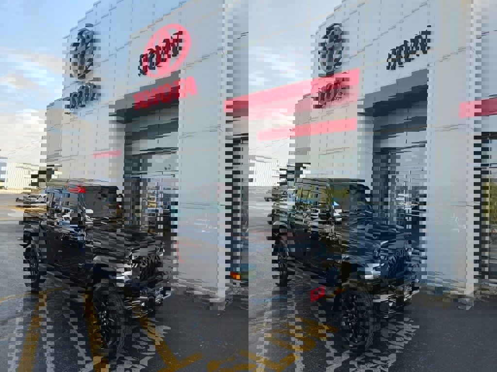 Used 2021 Jeep Gladiator Overland
