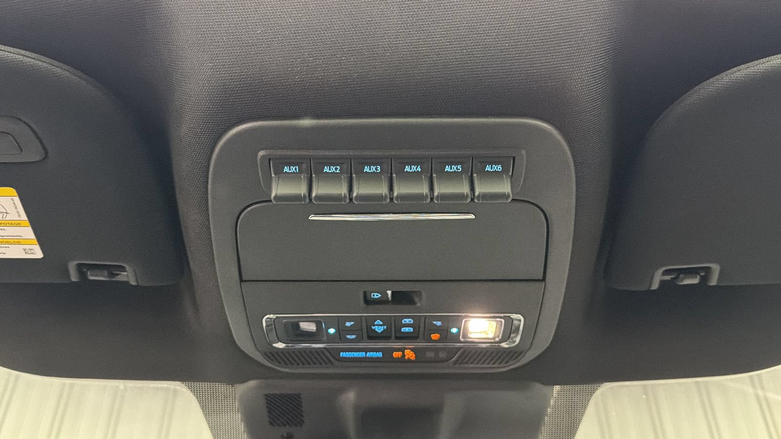 Used 2026 Ford F450 Platinum w/ FX4 Off-Road Package AWD/4WD image 45