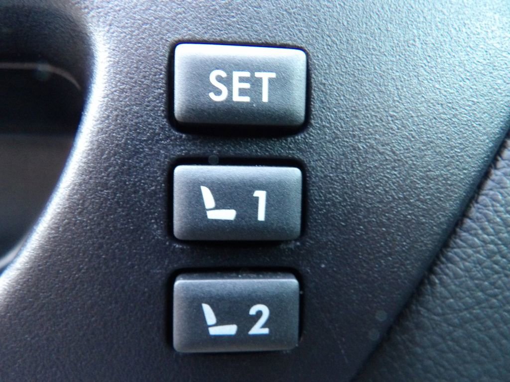 Used 2019 Subaru Outback 2.5i Limited w/ Popular Package #2 image 12