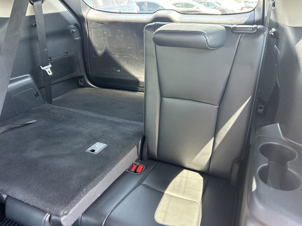 Used 2023 Toyota Highlander XLE image 16