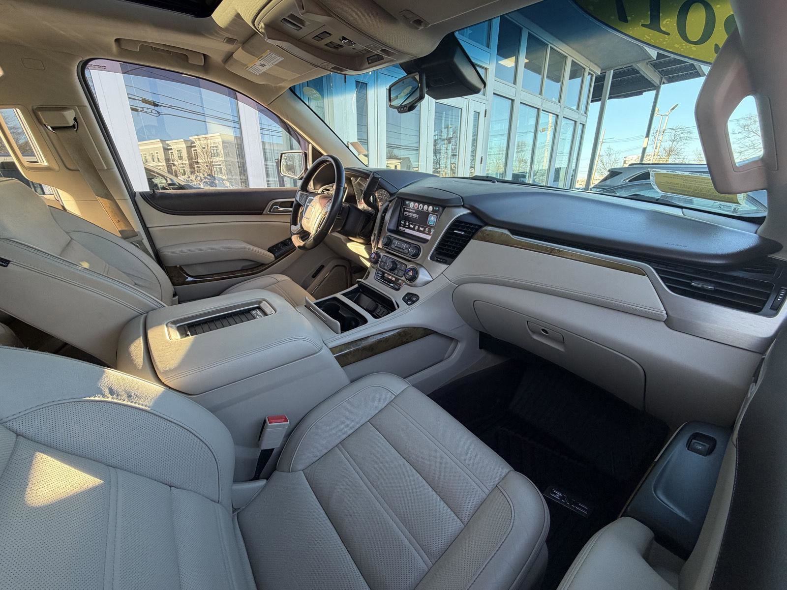 Used 2017 GMC Yukon Denali w/ Open Road Package image 12