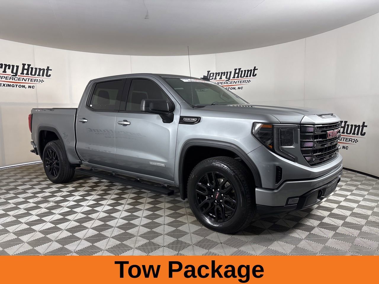 Used 2024 GMC Sierra 1500 Elevation AWD/4WD image 4
