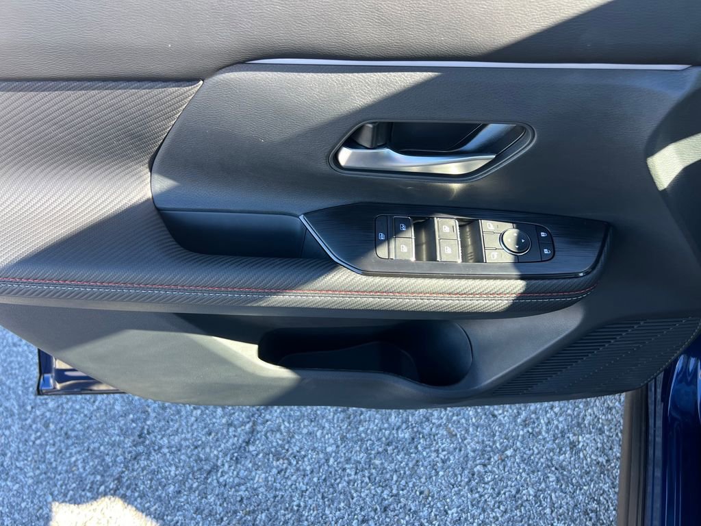 New 2026 Nissan Kicks SR w/ Cold Weather Package image 11