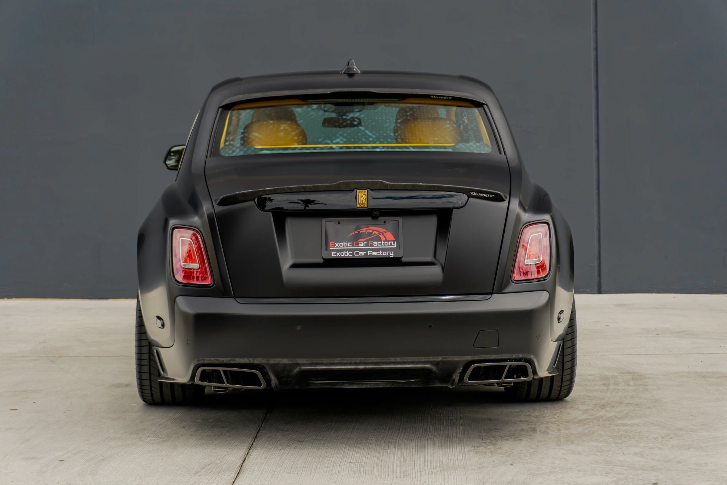 Used 2027 Rolls-Royce Phantom Sedan RWD image 11