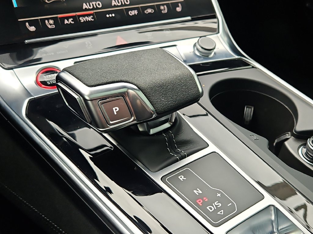 Certified 2022 Audi RS 7 Sportback AWD/4WD image 32