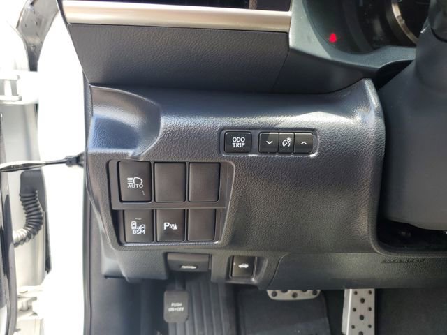 Used 2020 Lexus IS 350 F Sport w/ F Sport Package RWD image 30