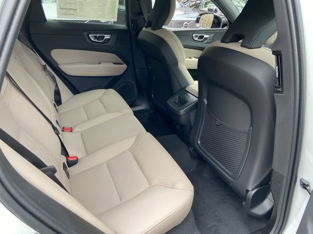New 2026 Volvo XC60 B5 Core w/ Climate Package AWD/4WD image 15