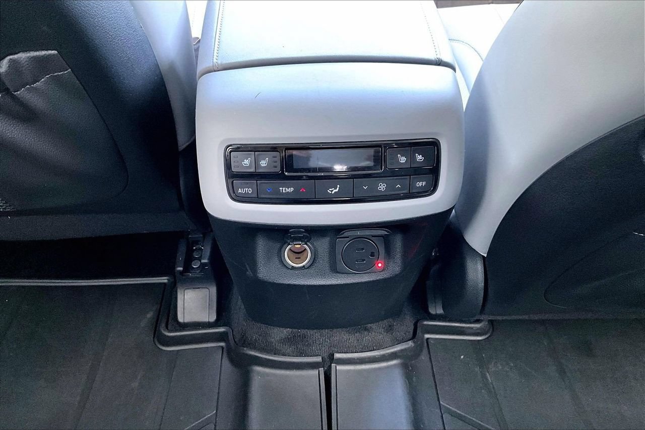 Used 2024 Hyundai Palisade SEL w/ Premium Package AWD/4WD image 16