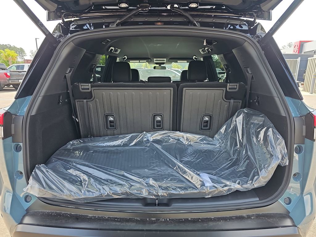 New 2026 Nissan Pathfinder Rock Creek AWD/4WD image 17