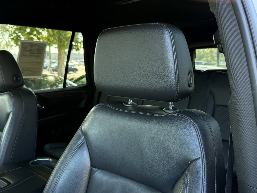 Used 2021 Chevrolet Tahoe LT image 2