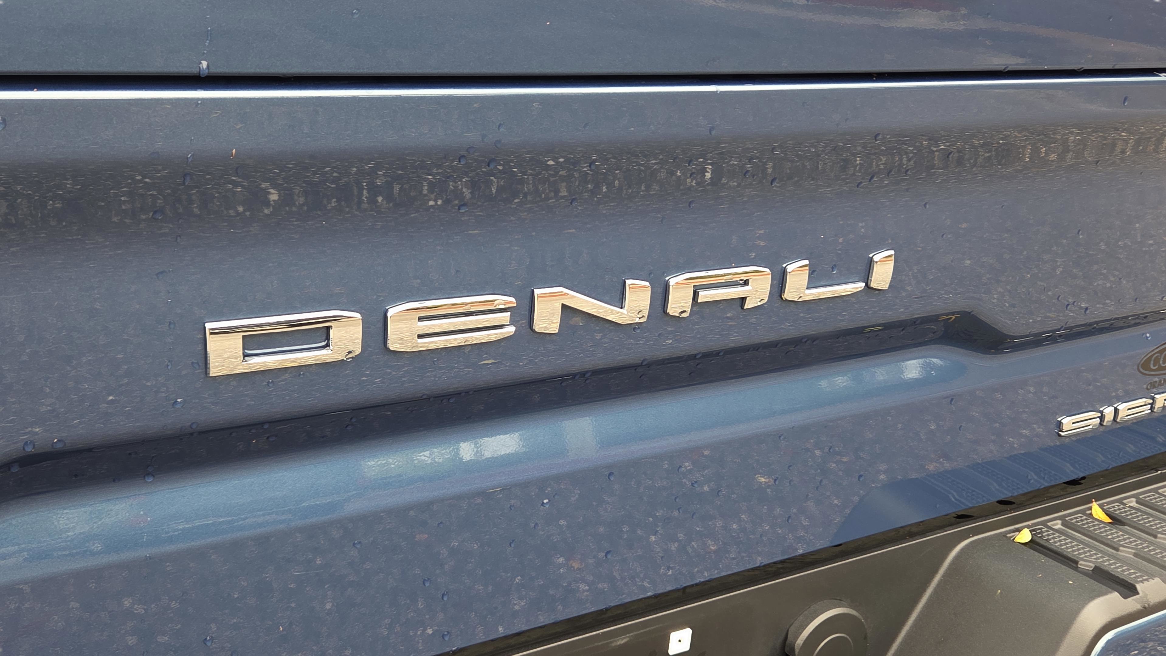 Certified 2025 GMC Sierra 1500 Denali image 15
