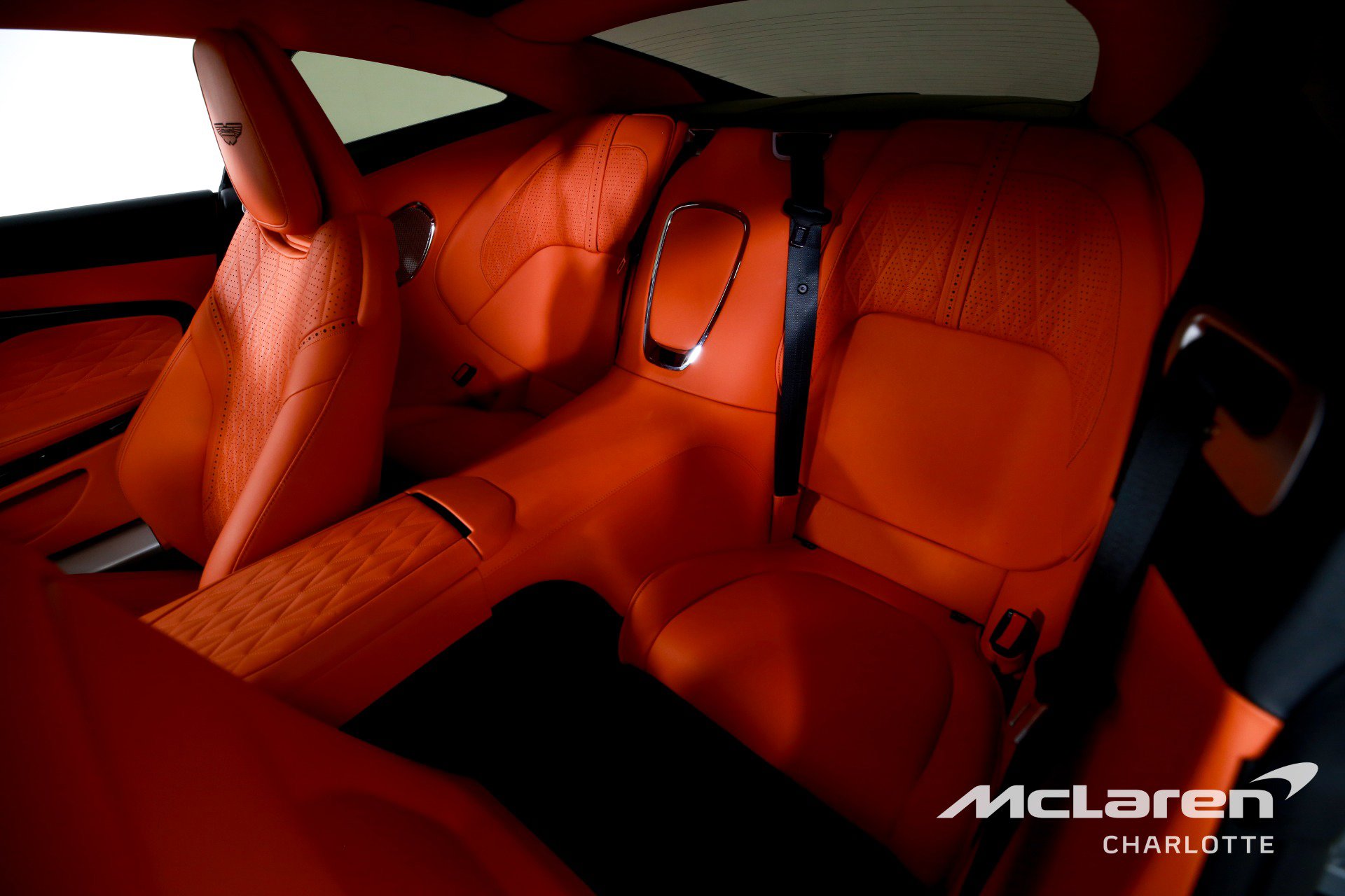 Used 2024 Aston Martin DB12 Coupe image 16