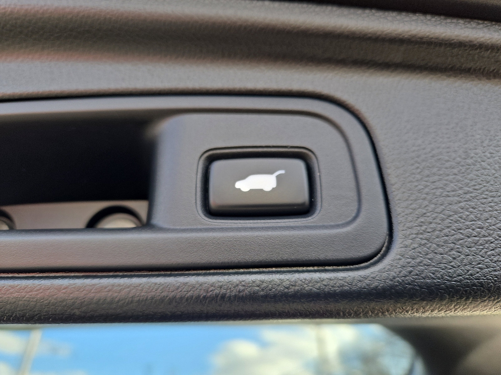 Certified 2022 Honda Pilot Touring image 31