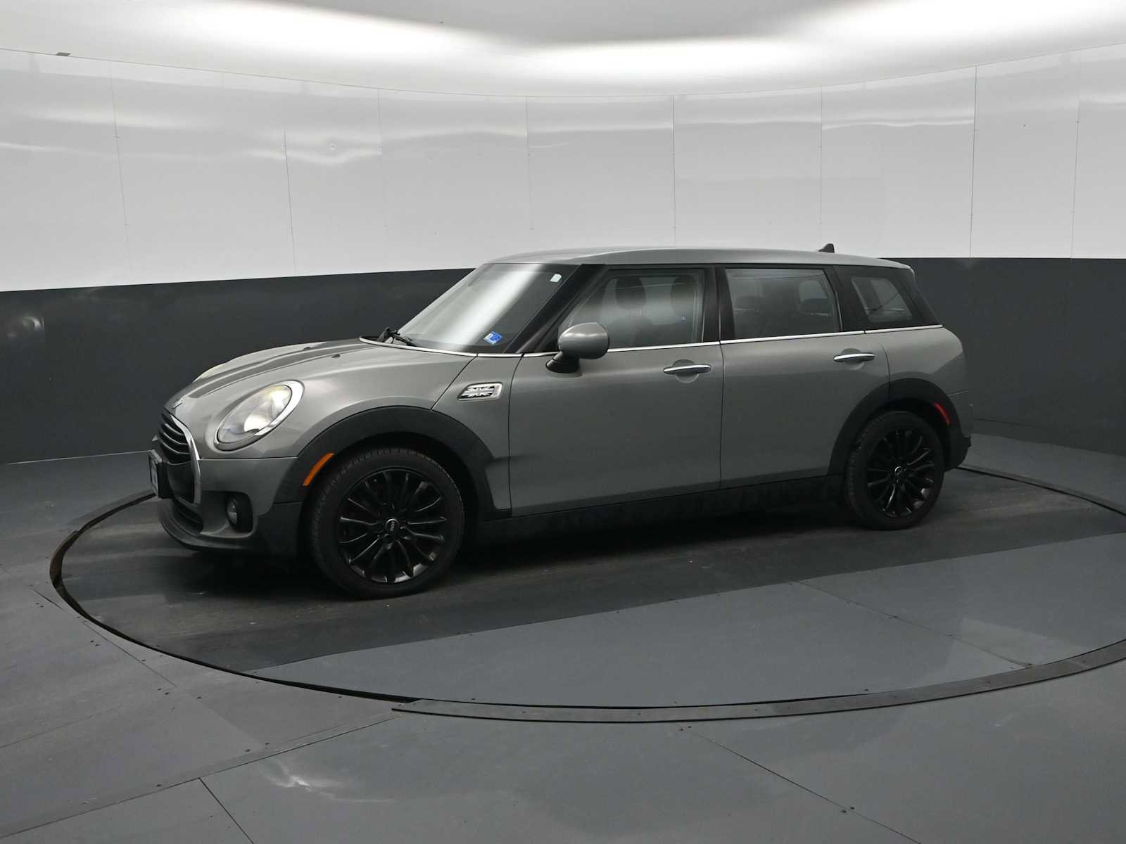 Used 2018 MINI Cooper Clubman image 4