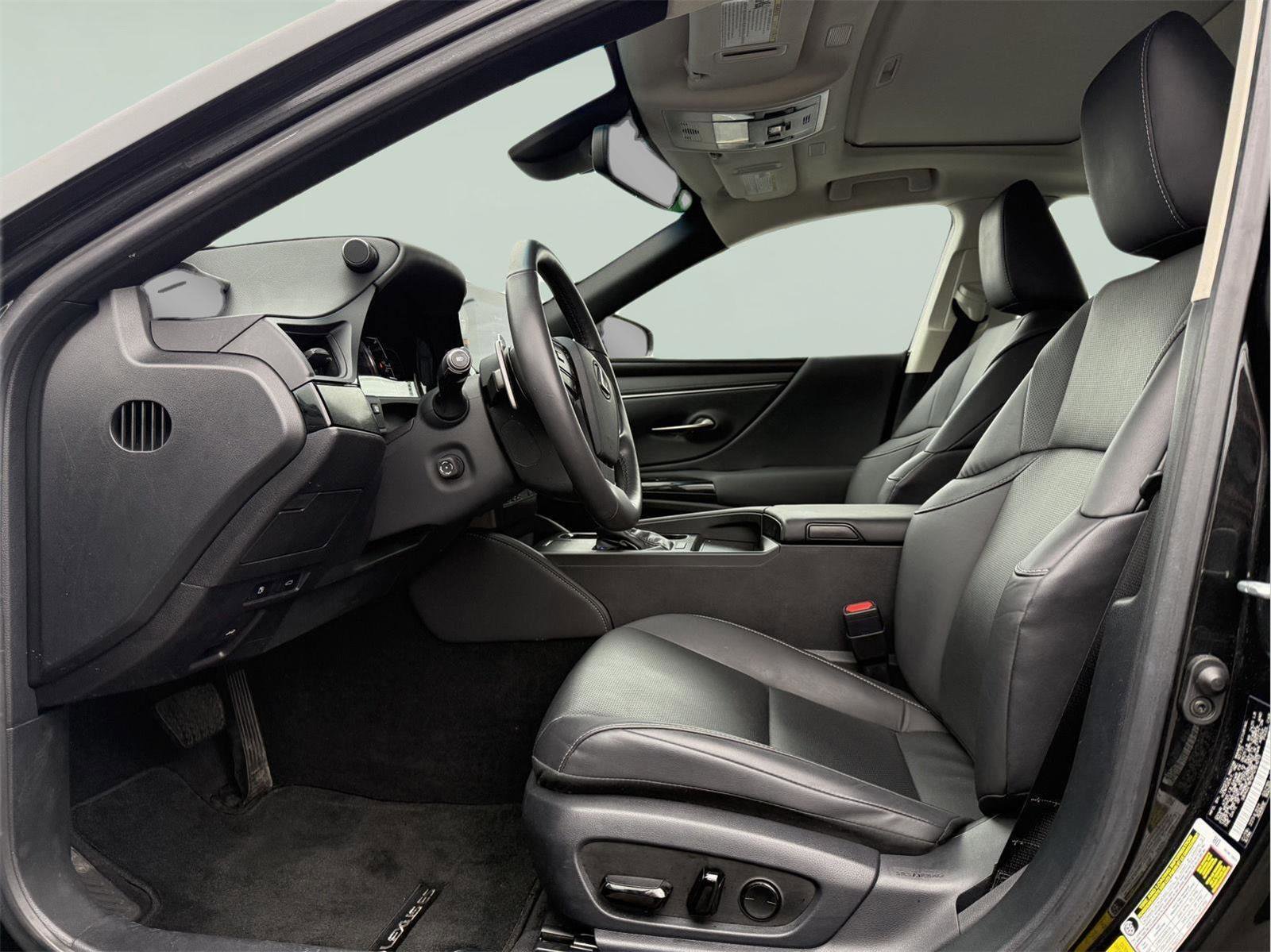 Used 2023 Lexus ES 350 w/ Premium Package image 11