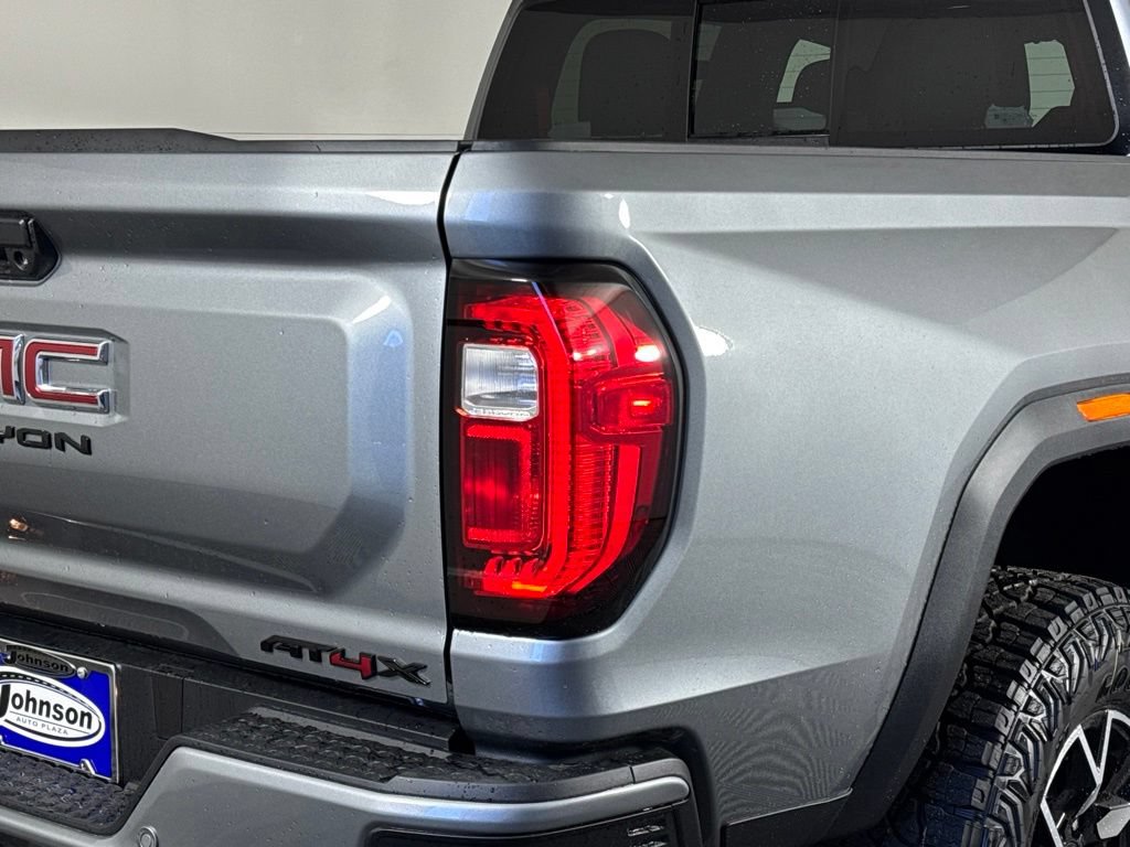 New 2026 GMC Canyon AT4X w/ LPO, Black Badging Package AWD/4WD image 7