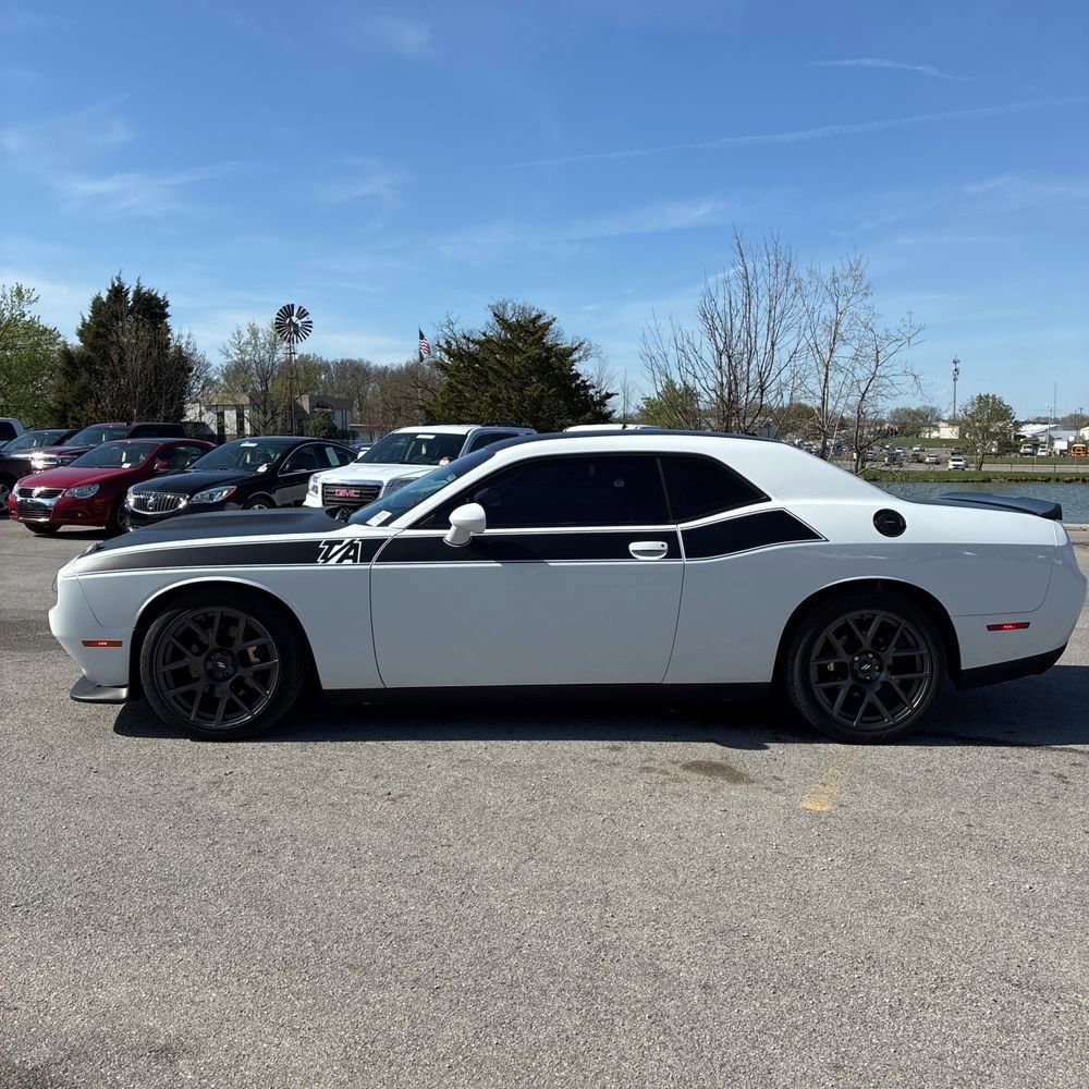Used 2019 Dodge Challenger R/T w/ T/A Package RWD image 4