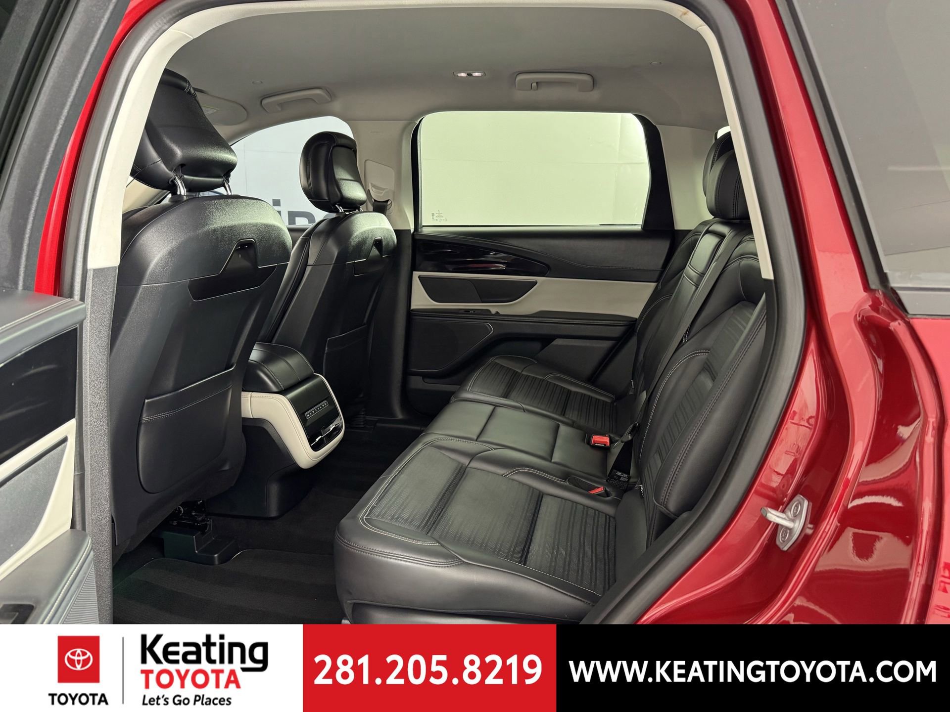 Used 2024 Lincoln Nautilus Reserve image 15