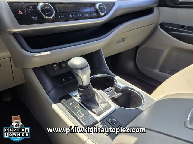 Used 2022 Toyota RAV4 LE FWD image 25