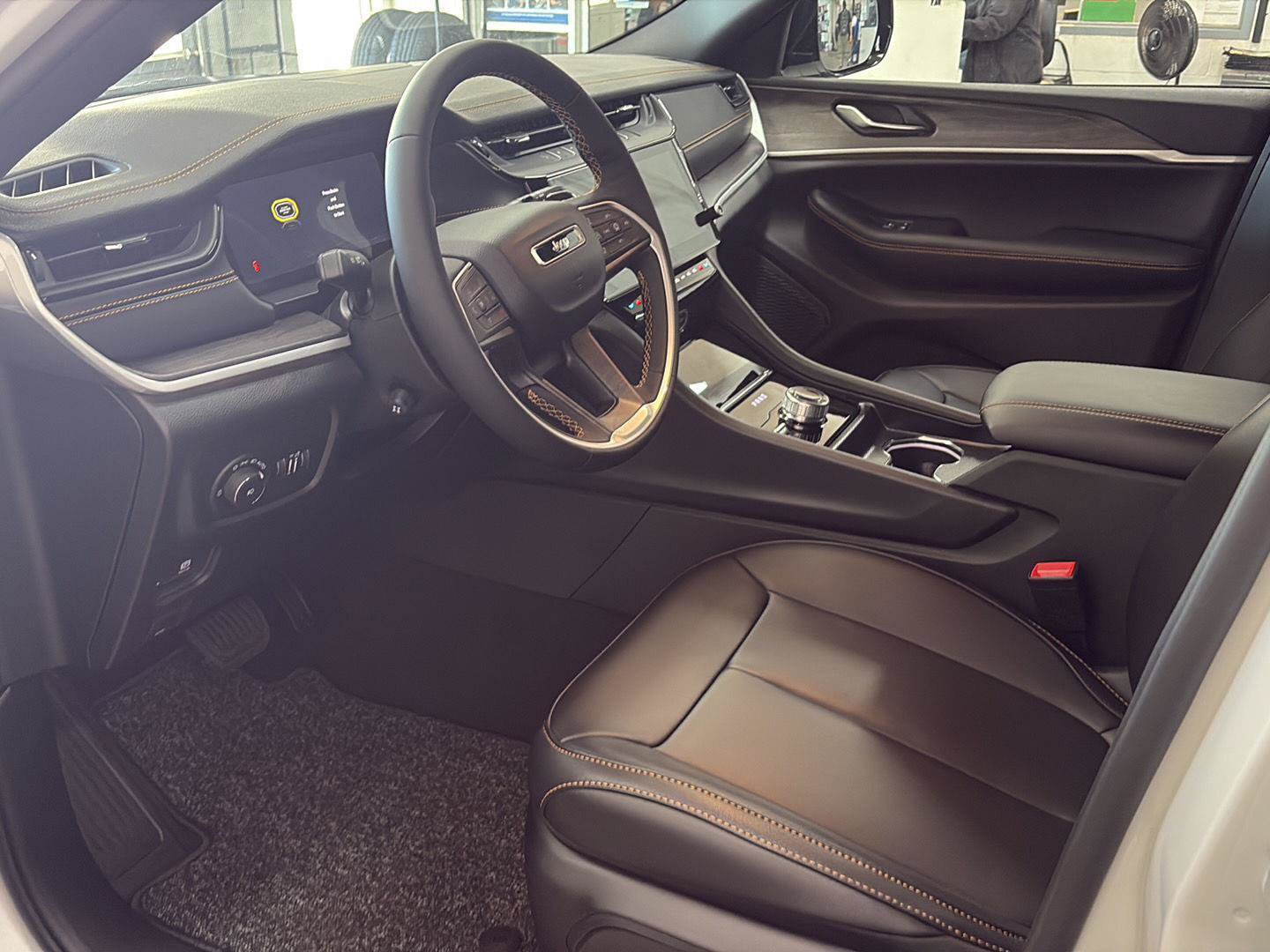 New 2026 Jeep Grand Cherokee Limited AWD/4WD image 5