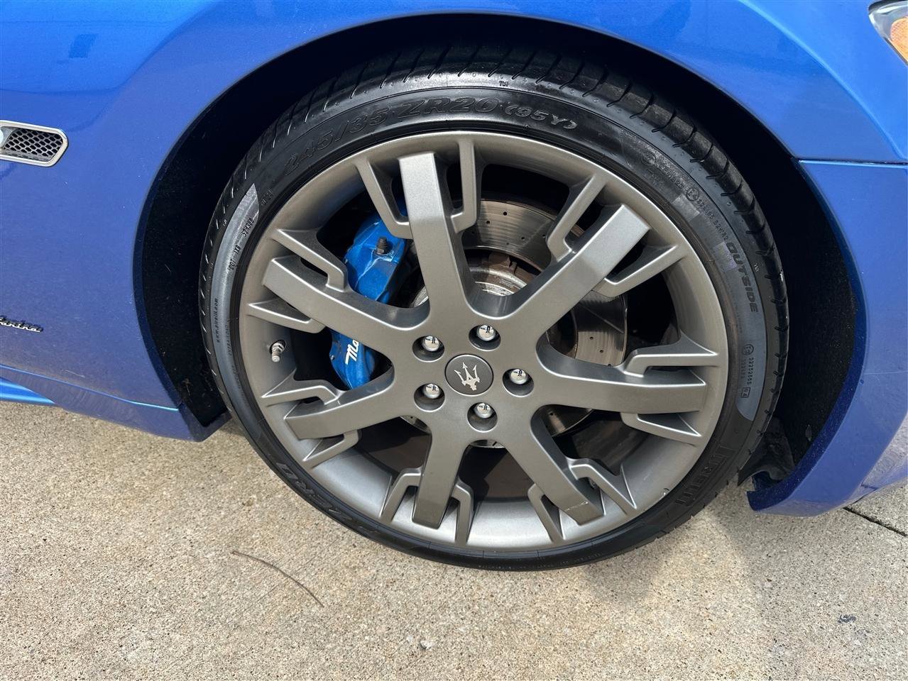 Used 2015 Maserati GranTurismo Sport image 25