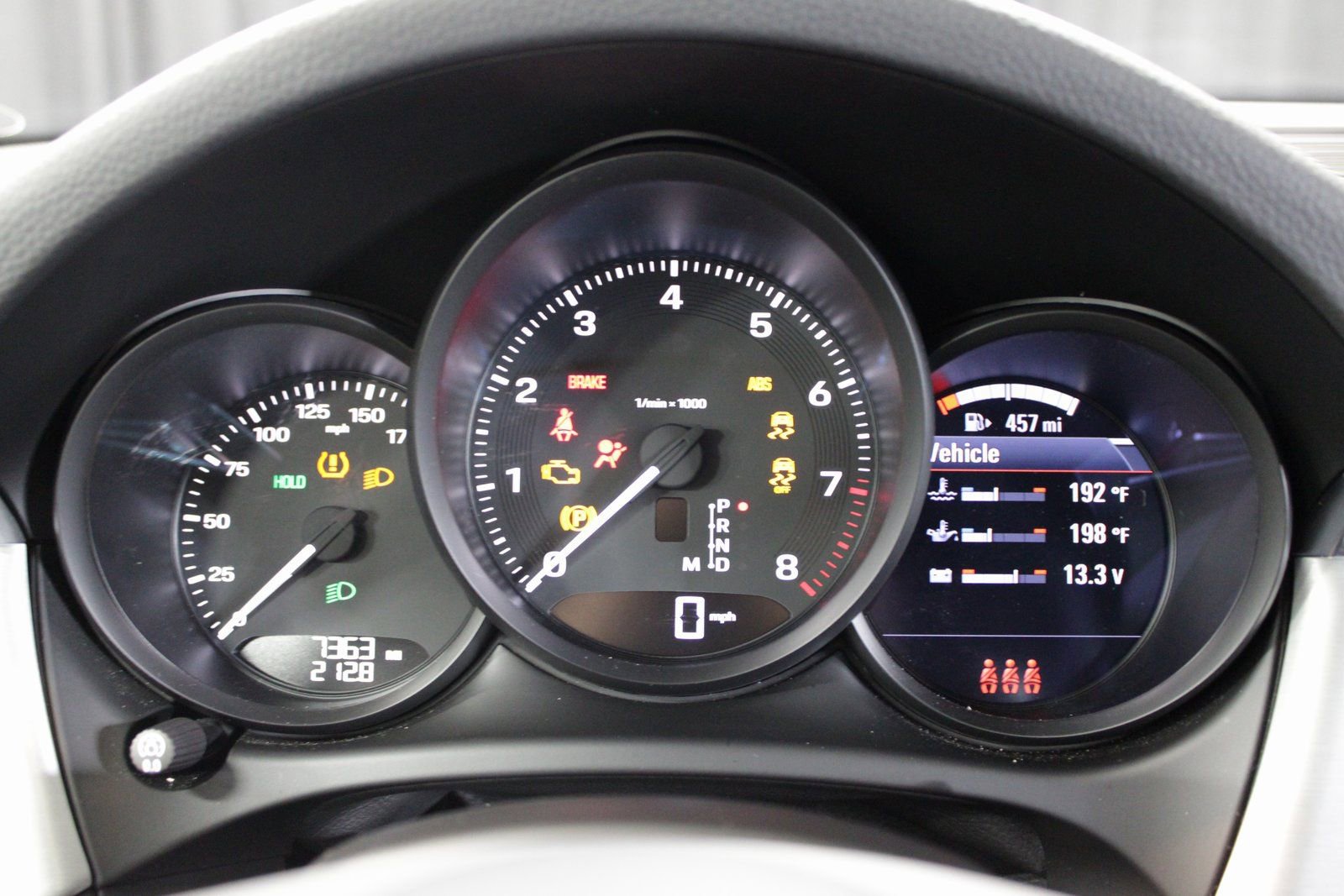 Certified 2025 Porsche Macan image 31