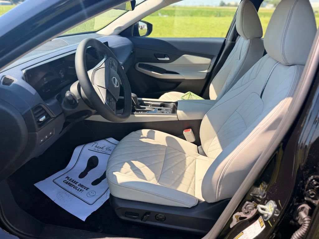 New 2026 Nissan Sentra SL w/ Floor Mat Package FWD image 9