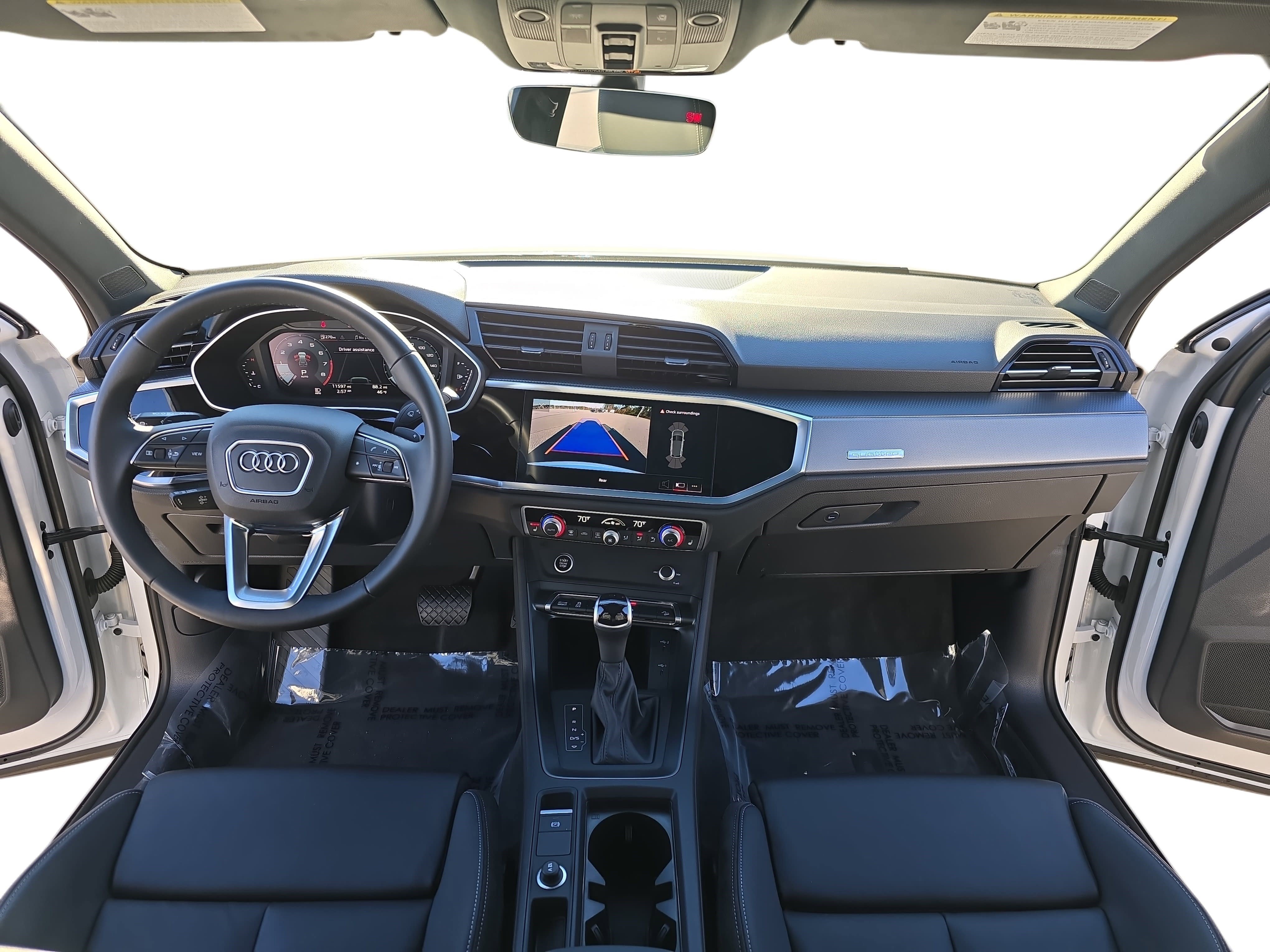 Certified 2023 Audi Q3 2.0T Premium w/ Black Optic Sport Package image 9